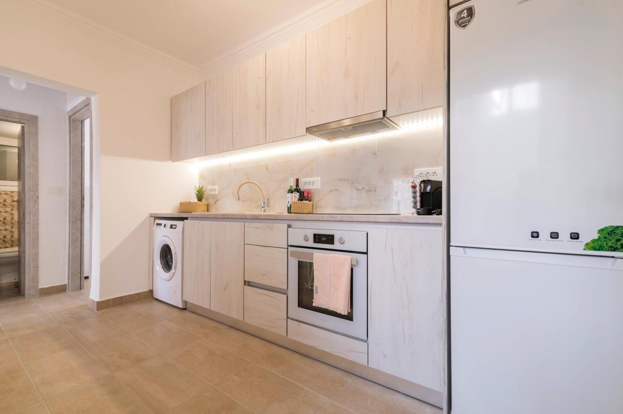 Mailo&Luke Apartments Rhodes City Esterno foto