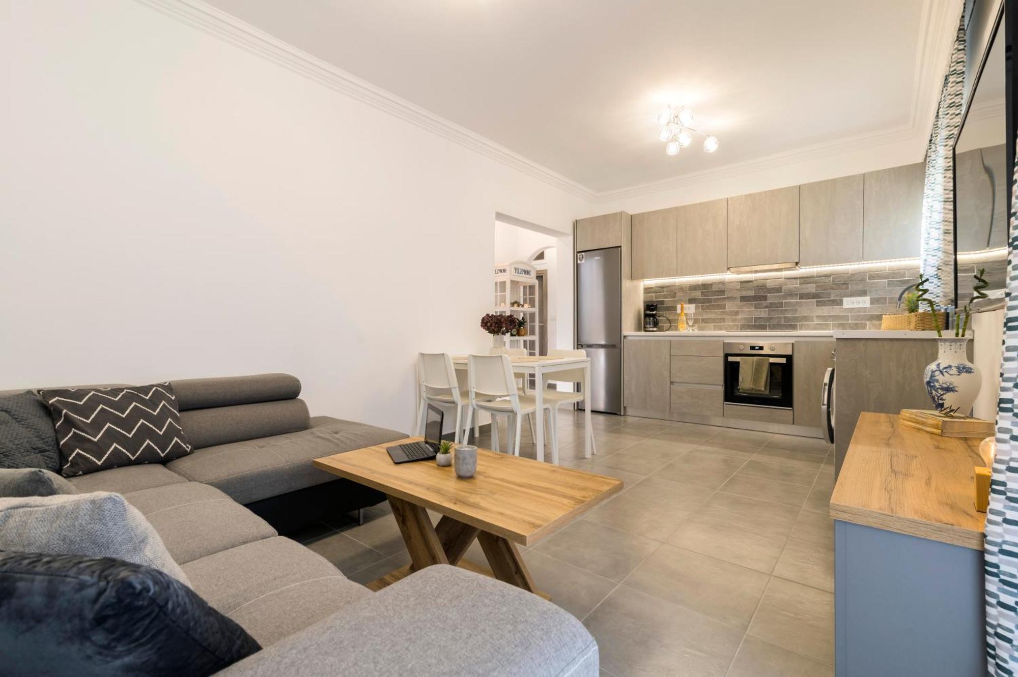 Mailo&Luke Apartments Rhodes City Esterno foto